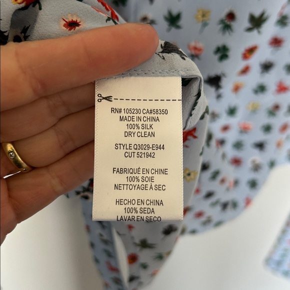 Equipment Femme Floral Garden Silk Tie Cuff Blouse - Picture 11 of 11